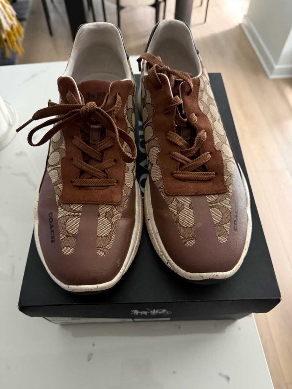 Coach Men’s Brown Logo-Panel Low-Top Sneakers